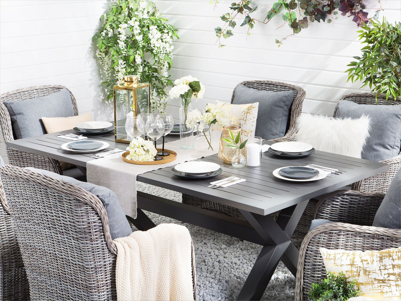 Ensemble de jardin NOVA avec coussins