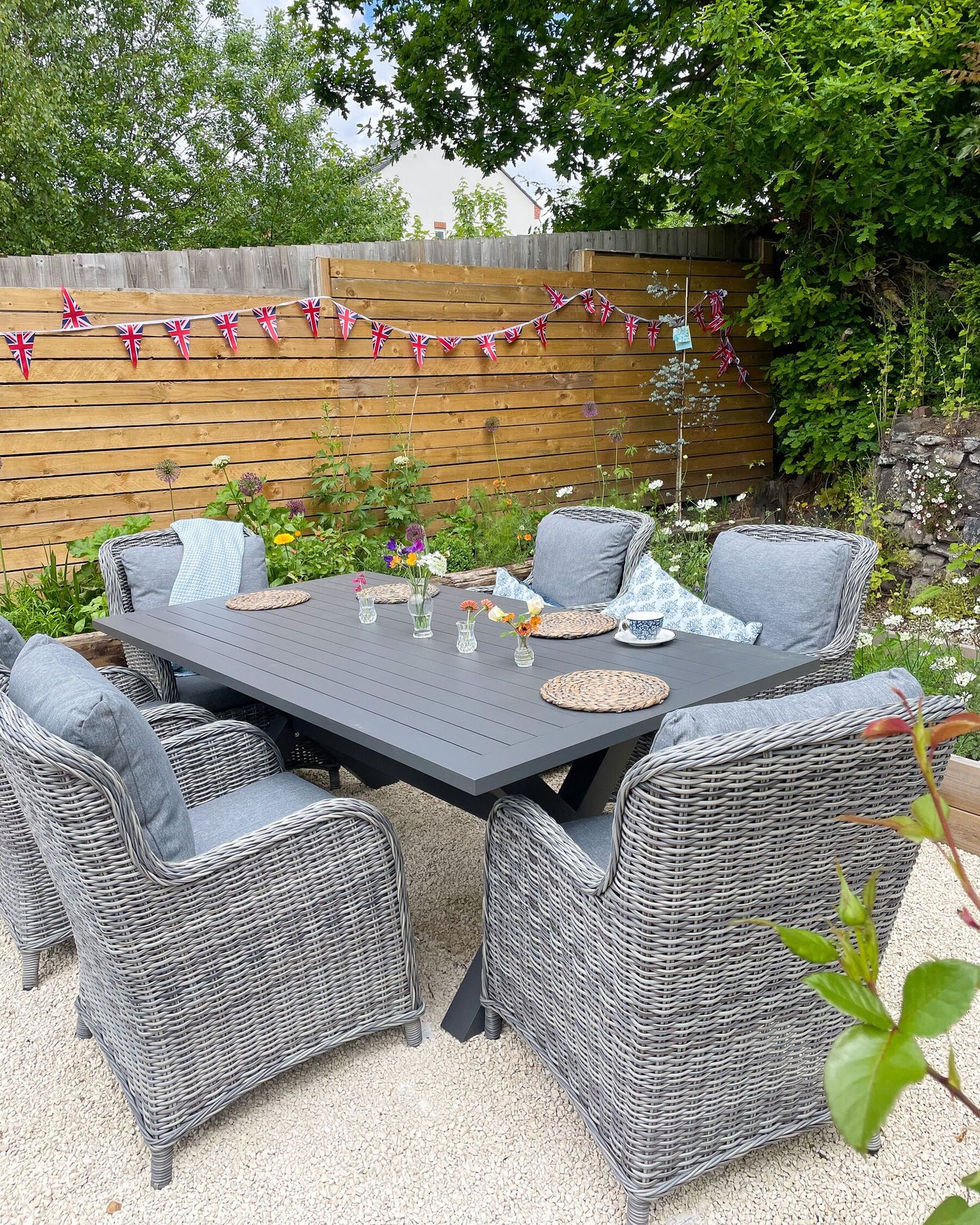 Ensemble de jardin NOVA avec coussins